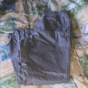 Gray Old Navy jogger pants size M